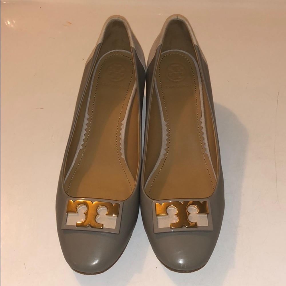 Tory Burch Gigi Rounded-Toe Flat